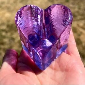 Fire & Light 2000 Purple Lavender Lilac Recycled Glass Heart Shaped Paperweight